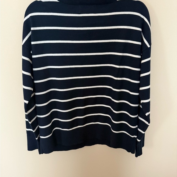 📦 3-Pack: Old Navy V-Neck Sweaters - Navy Stripe, Cream, Black - Size S - Picture 10 of 15